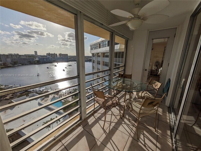 Building Photo - 100 Golden Isles Dr