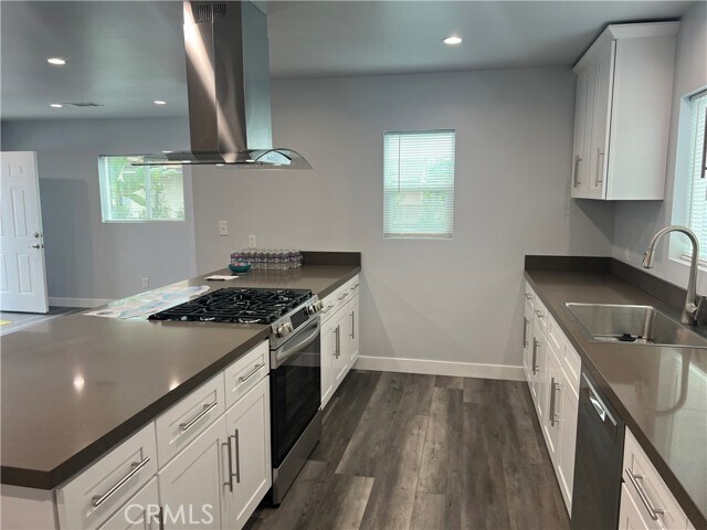 Building Photo - 7509 Irwingrove Dr