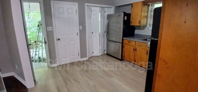 Building Photo - 3705 Crestview Pl