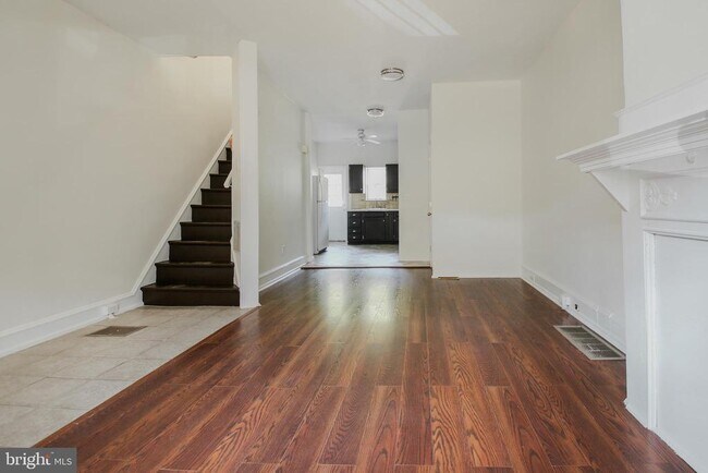 Foto del edificio - 4213 Terrace St