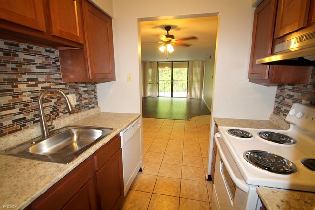 Foto del edificio - 5050 Doyle Rd