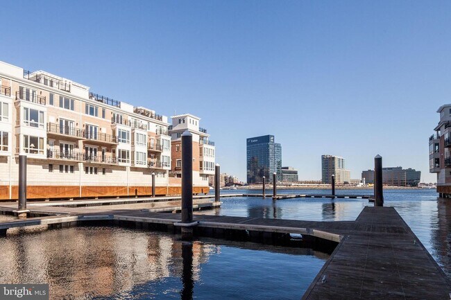 Building Photo - 609 Ponte Villas N