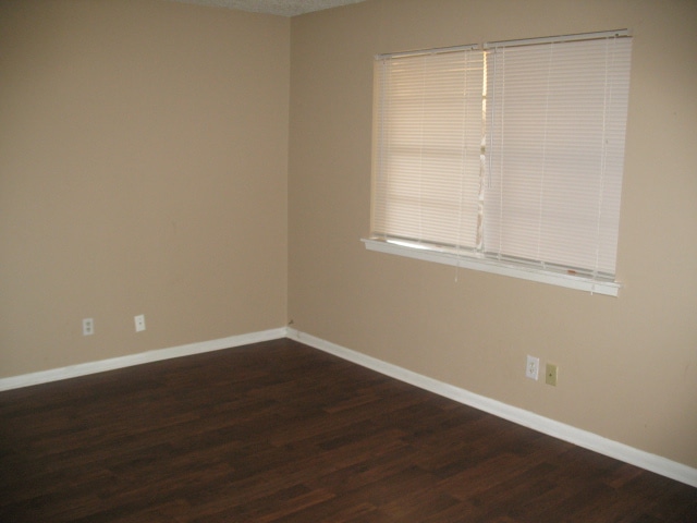 Foto del edificio - 1301 Ric Williamson Memorial Hwy