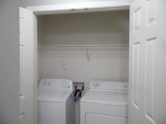 Foto del edificio - 2781 Jacquelyn Ln