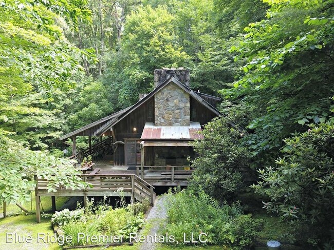 Building Photo - 1717 Blanton Branch Rd