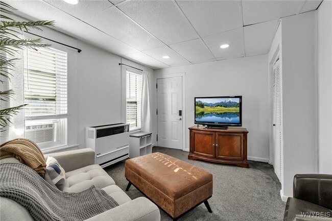 Foto del edificio - 102 Main St