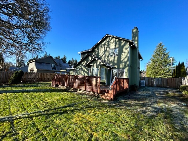 Building Photo - Nice 3 bed/2 1/2 bath near Grandhaven Elem...