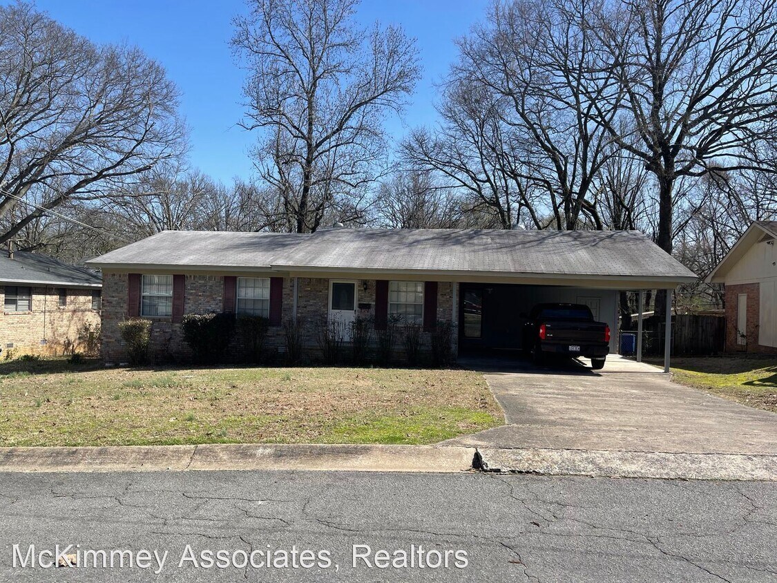 Primary Photo - 3 br, 2 bath House - 5 Coronado Circle