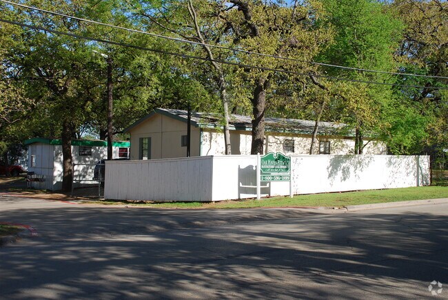Foto del edificio - Oak Haven Estates