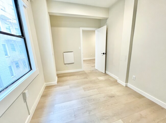 Building Photo - 535 Taylor St San Francisco, CA 94102