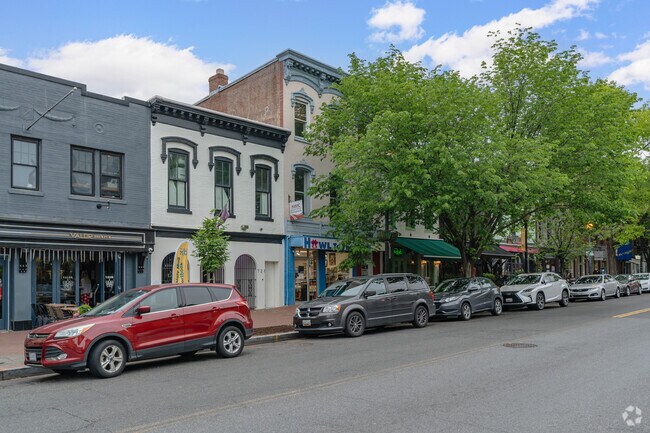 Foto del edificio - 733 8th St SE