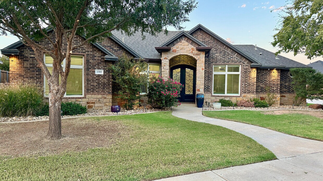 Foto principal - 4202 126th St
