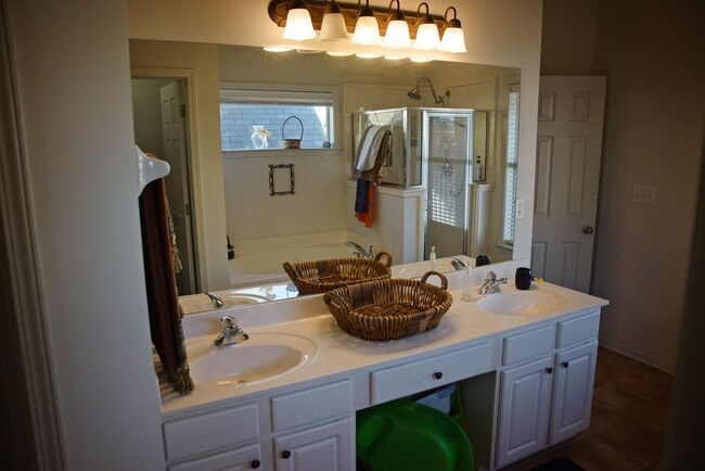 Master Bathroom double vanity - 1378 Island Place East