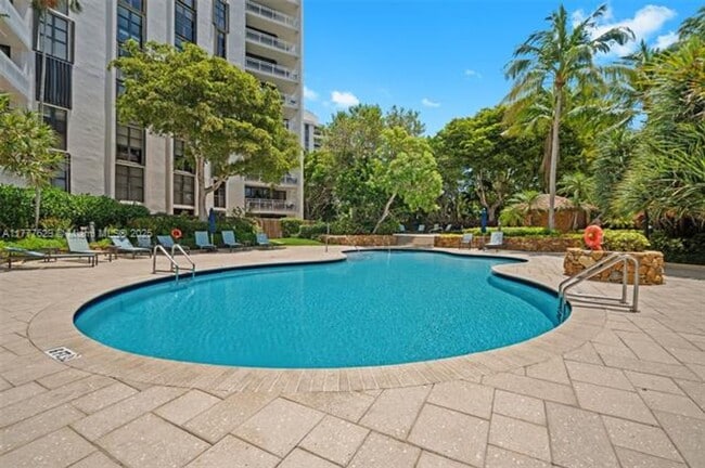 Photo - 2000 Towerside Terrace Apartment