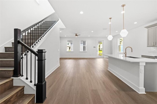 Building Photo - 2527 Long Pne Ave