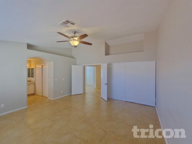 Foto del edificio - 748 Triple Crown St