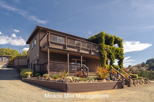 Foto del edificio - West Marin Luxury Retreat – Private Estate with Panoramic Views