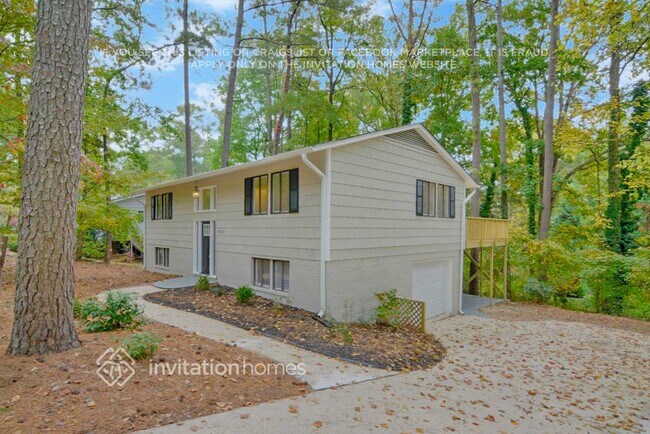 Foto del edificio - 7812 Haymarket Ln