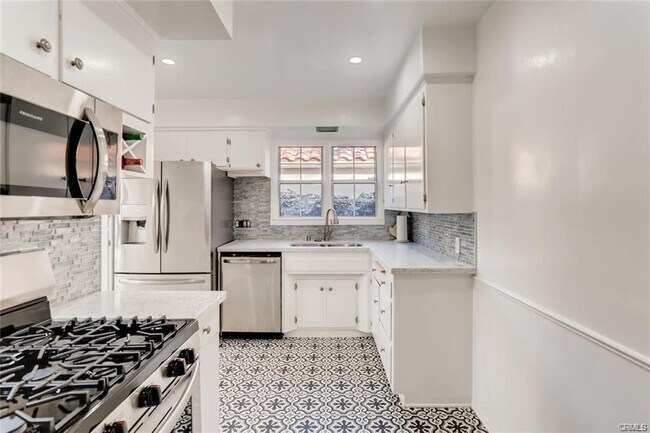 Foto del edificio - 10447 Whipple St