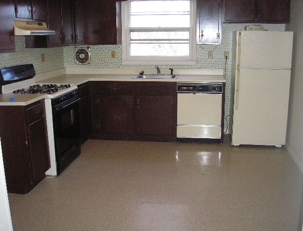 Interior - 75-85 Hillside Ave