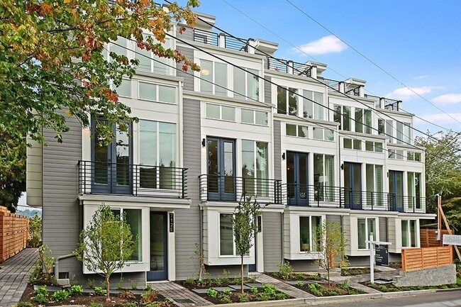 Queen Anne Townhome - Queen Anne Townhome