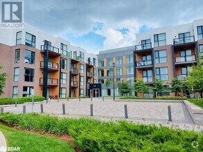 Building Photo - 168 Sabina Dr