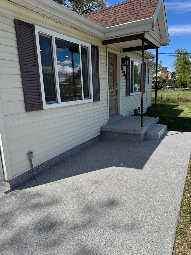 Building Photo - 5193 S 4700 W