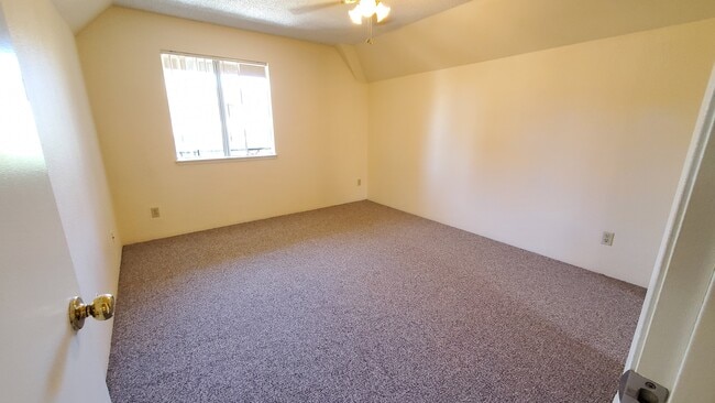 Building Photo - 3520 Lebon Dr