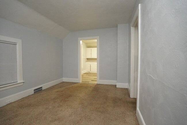 Building Photo - 2112 Miami St