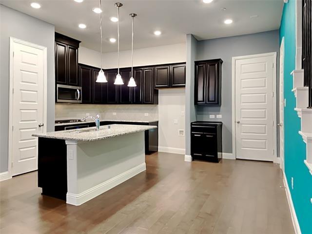 Foto del edificio - 4417 Benton Ln