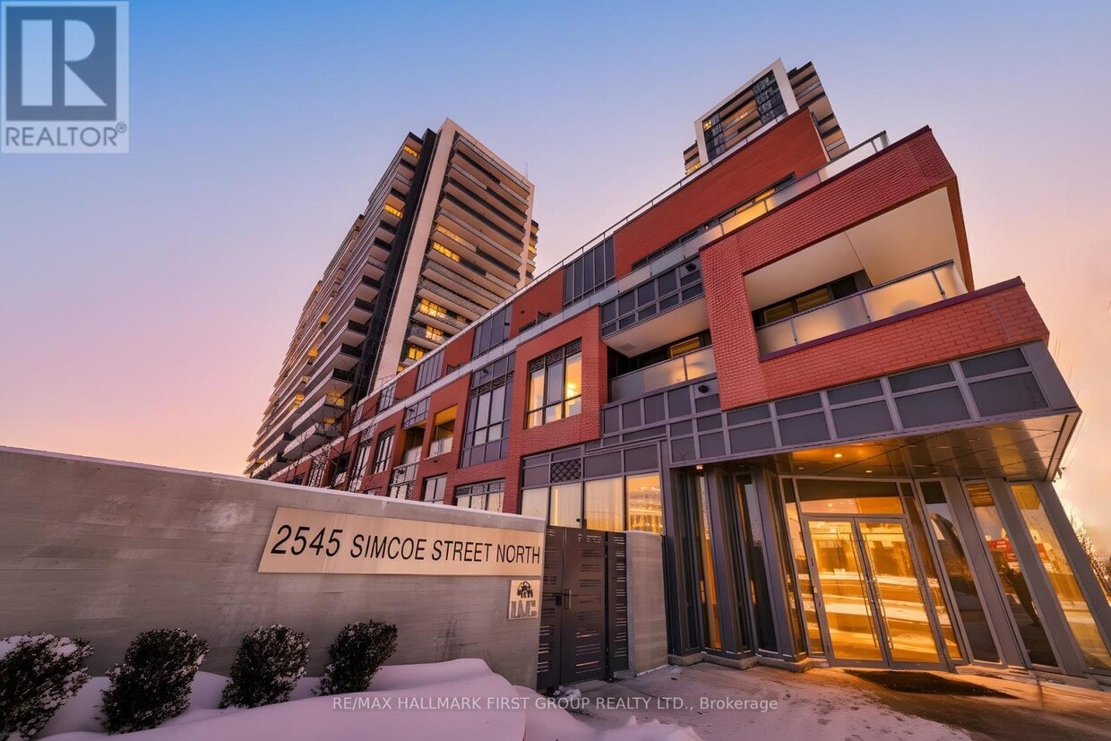 Photo principale - 2545 Simcoe St N