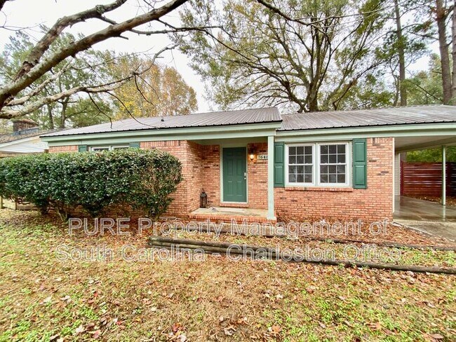 Foto del edificio - 7648 Hillview Ln