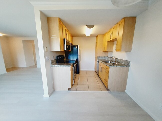 Building Photo - 227 Masters Ct