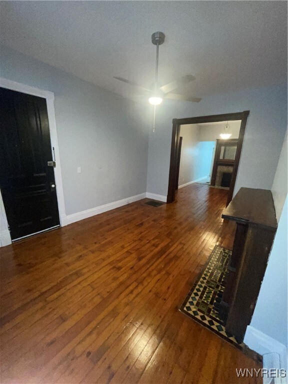 Foto del edificio - 76 Anderson Pl