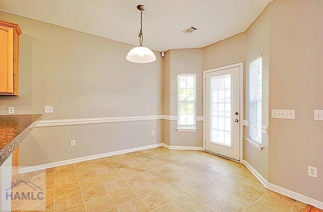 Foto del edificio - 8 Limestone Ln