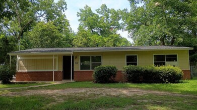 Building Photo - 2457 Brevard Dr