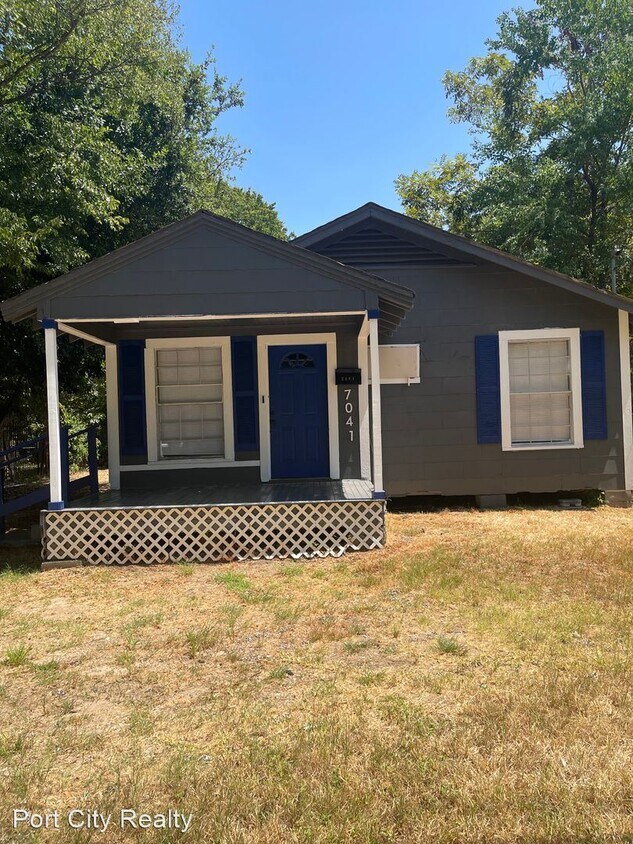 Primary Photo - 3 br, 1 bath House - 7041 Karen St