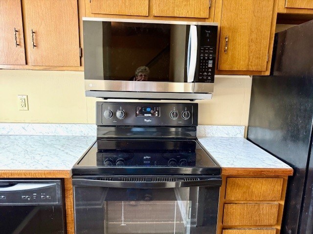 Foto del edificio - 7217 Oak Ridge Pl