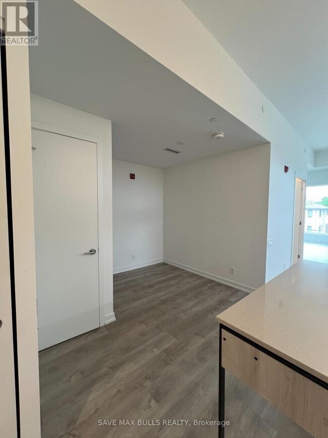 Photo du bâtiment - 722-722 Marlee Ave