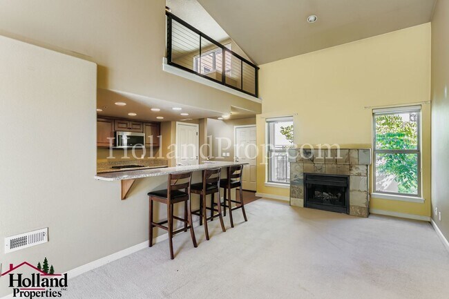 Foto del edificio - Modern 2-Bedroom Townhouse in the Heart of...