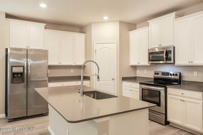 Building Photo - 7091 Bowers Creek Dr