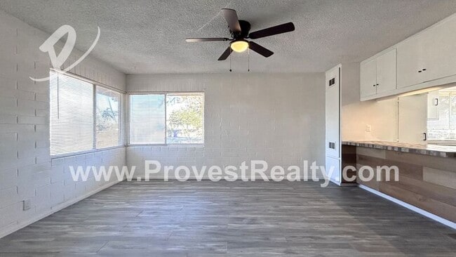 Foto del edificio - 21225 Wigwam Rd