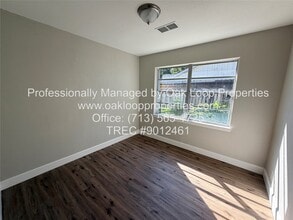 Building Photo - 8306 Minnesota St