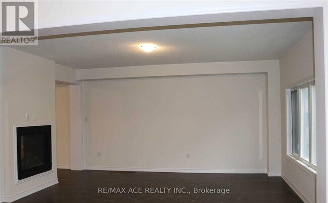 Building Photo - 316 Fleetwood Dr