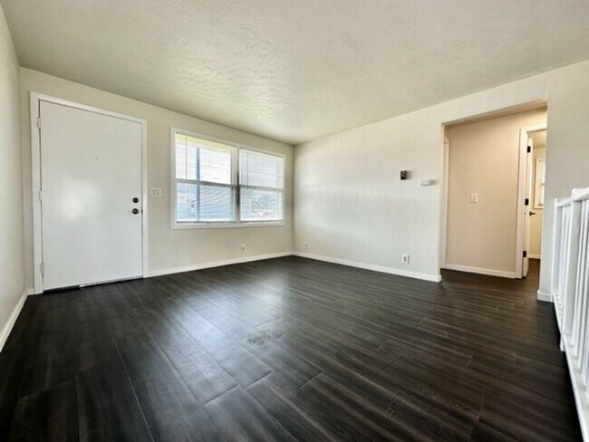 Foto del edificio - 2871 S Broadway