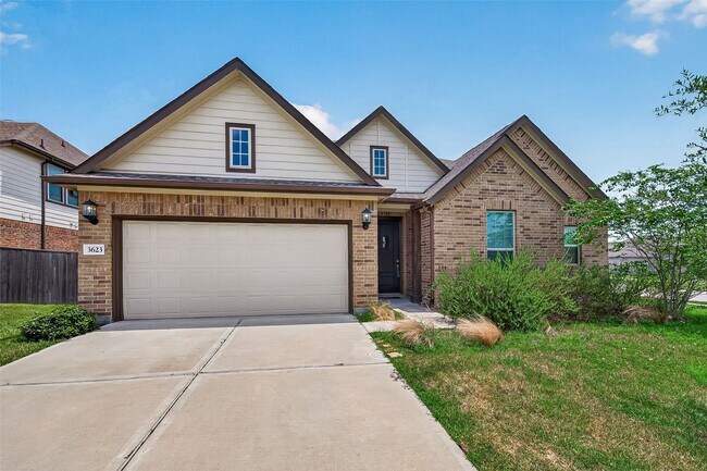 Foto del edificio - 3623 Rocky Knoll Ln