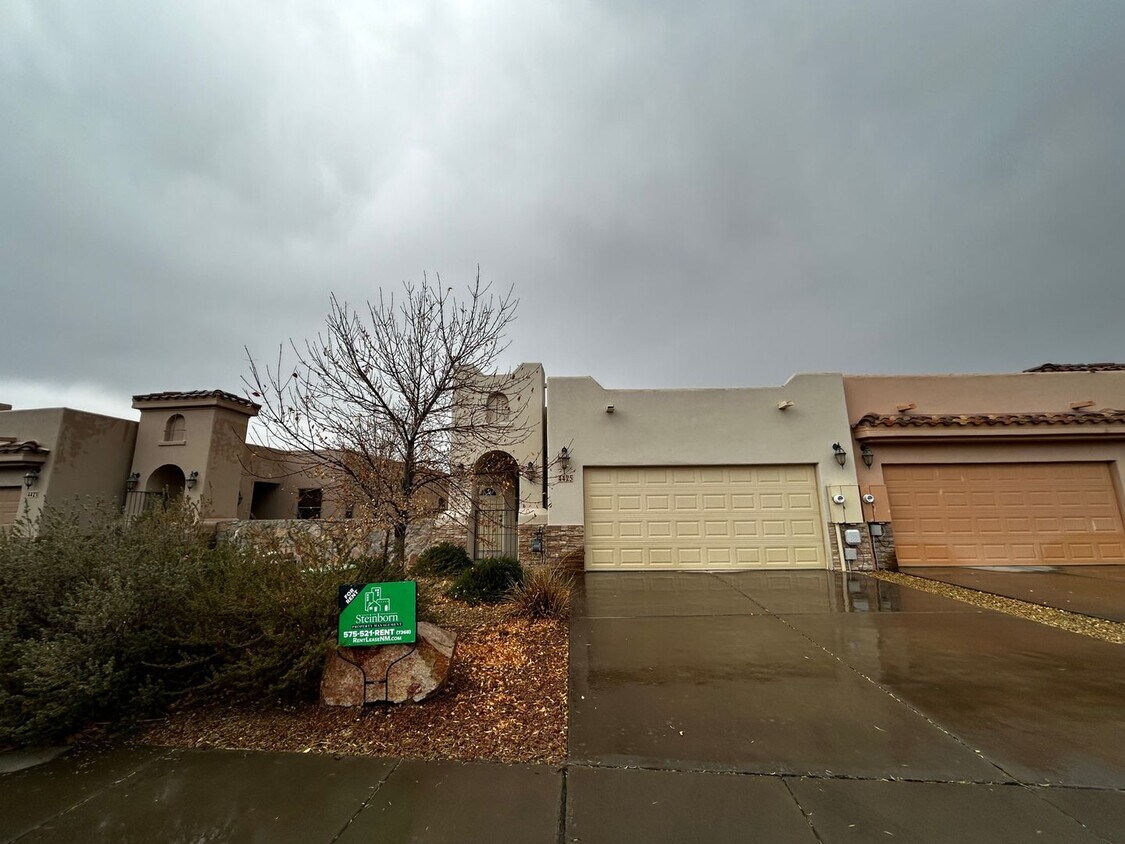 Primary Photo - Lovely House- Gated Community