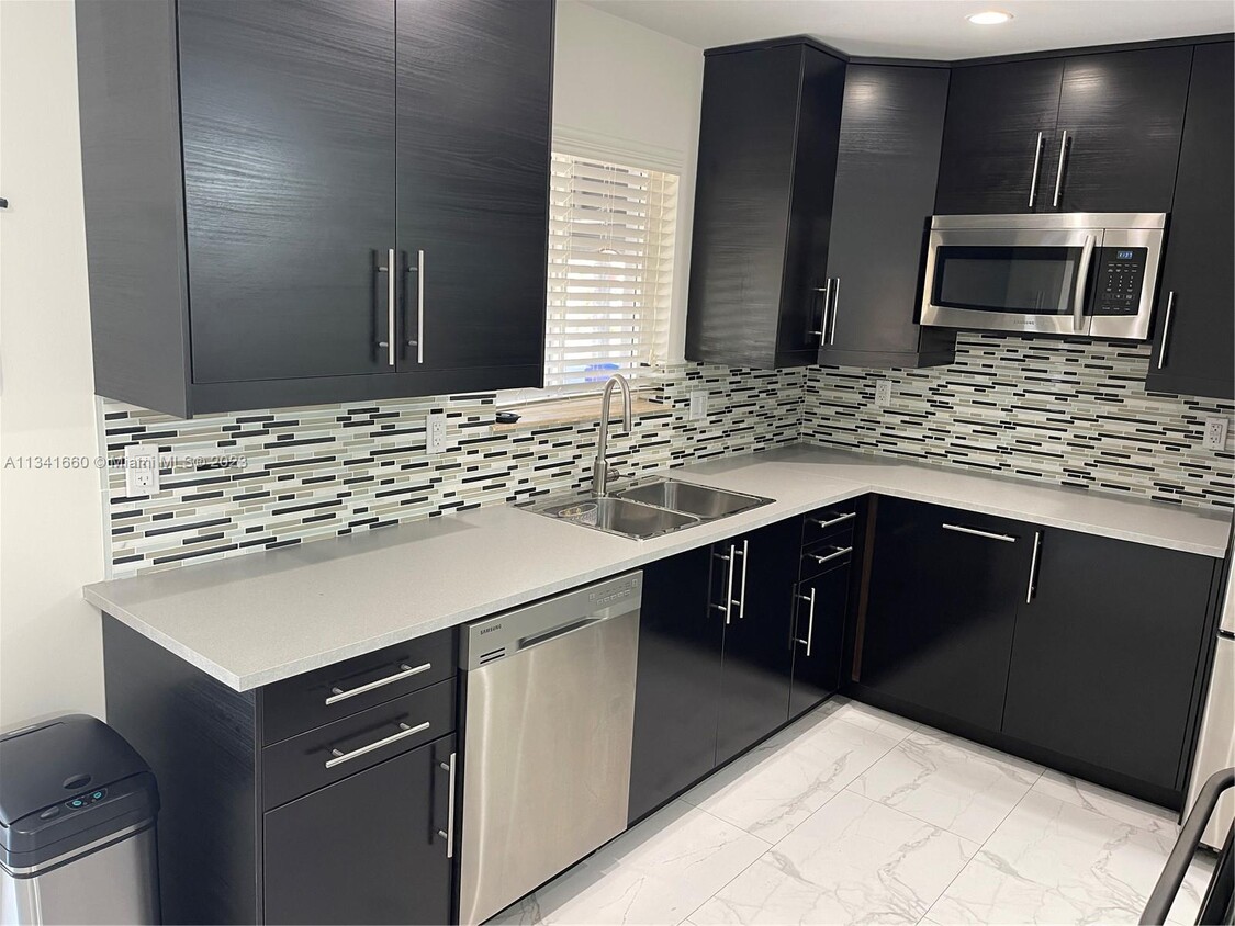 Foto principal - 2971 SW 35th Ave