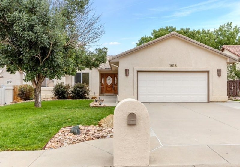 1618 Weatherby Ln, Pueblo, CO 81008 House Rental in Pueblo, CO