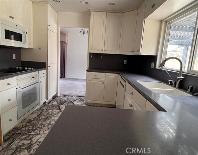 Building Photo - 22452 Birds Eye Dr